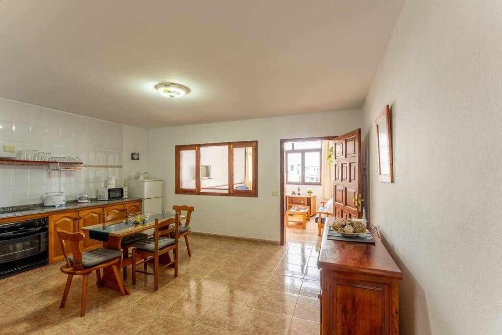 Marea Alta La Santa Apartment Bagian luar foto